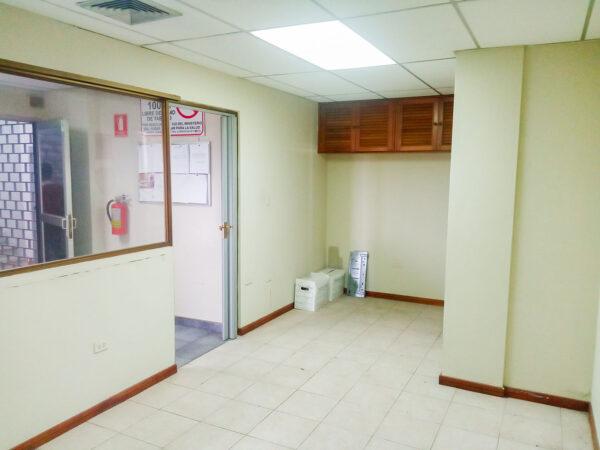 VENDO Oficina de 60 m² en el Centro-este de Barquisimeto - Image 10